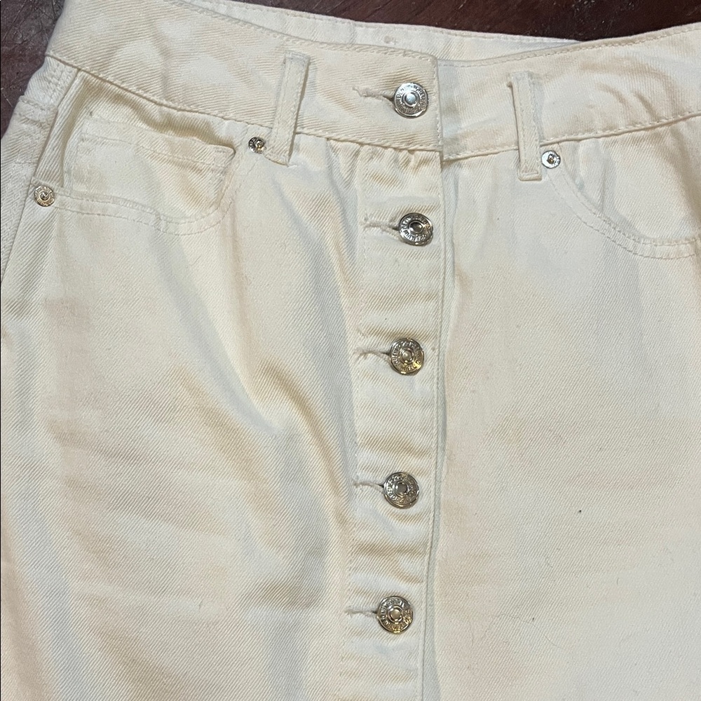 🌻3/$15🌻 Forever 21 Off-White Buttoned denim pencil Skirt - Picture 4 of 5